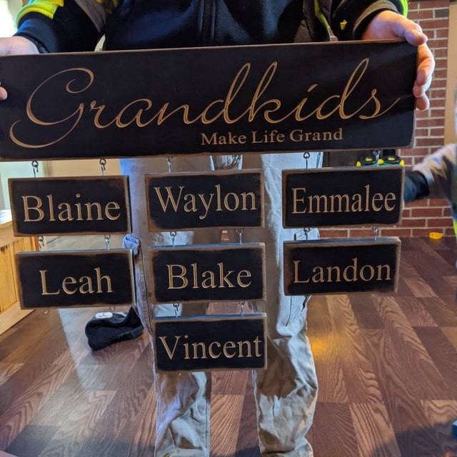 Personalised Grandparent Sign with Grandchildren's Names For Christmas Gift