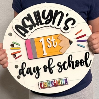 Personalisiertes austauschbares Schulschild zum 1. Schultag Foto-Requisite