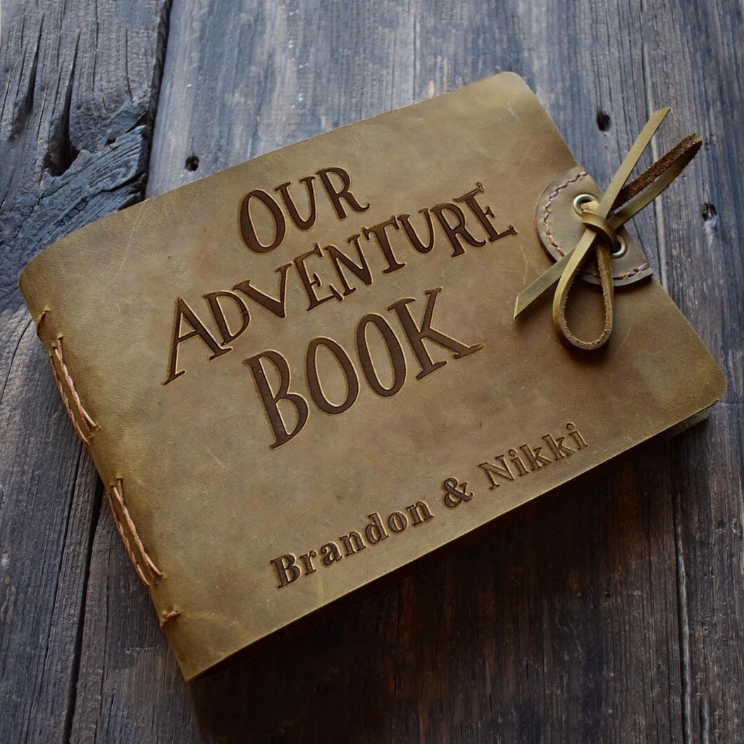 Notre livre d'aventures Album photo personnalisé en cuir Idées cadeaux pour la Saint-Valentin et les anniversaires