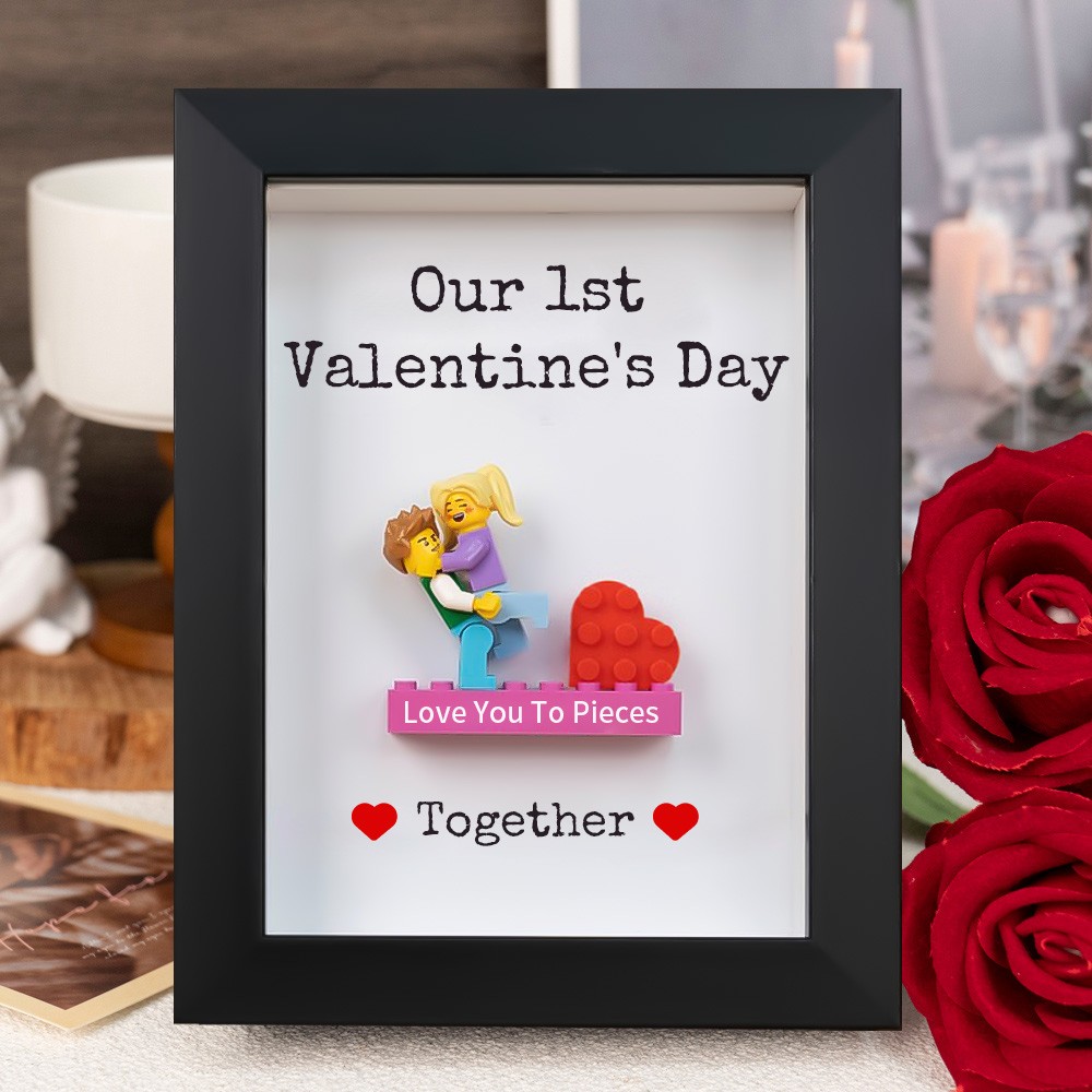Cadre à Figurines Miniatures de Couple Personnalisées avec Prénoms à Elle et Lui Cadeau pour la Saint-Valentin
