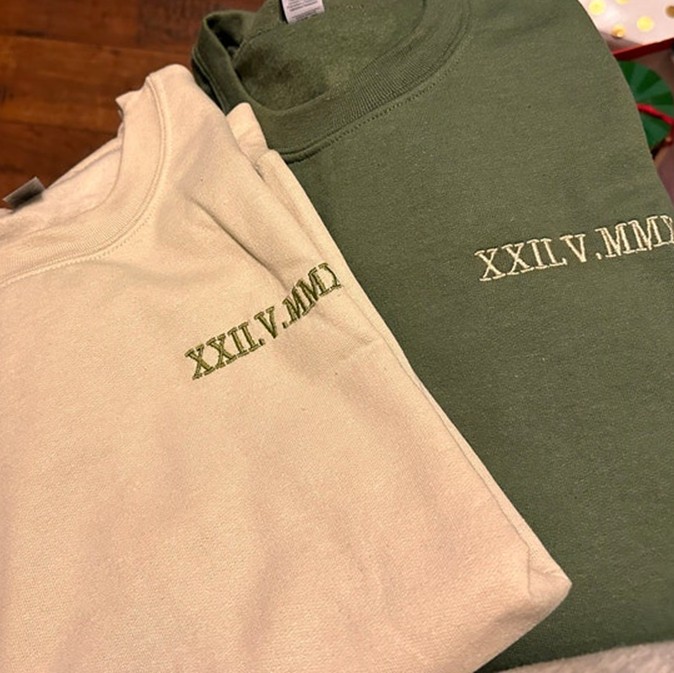 Sweat-shirt personnalisé en chiffres romains brodé Cadeau d’anniversaire pour la Saint-Valentin pour couple