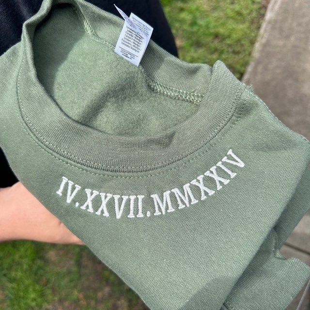 Sweat-shirt personnalisé en chiffres romains brodé Cadeau d’anniversaire pour la Saint-Valentin pour couple
