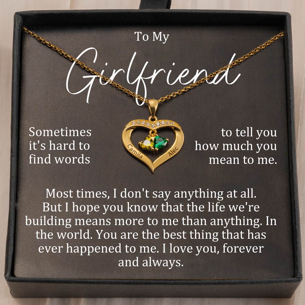 Collier de couple délicat personnalisé avec 2 noms et des cadeaux de pierre de naissance pour petite amie