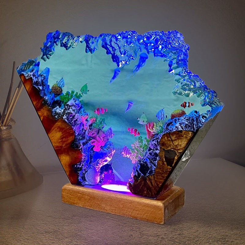 Lampe d’art en bois de résine de sirène d’océan