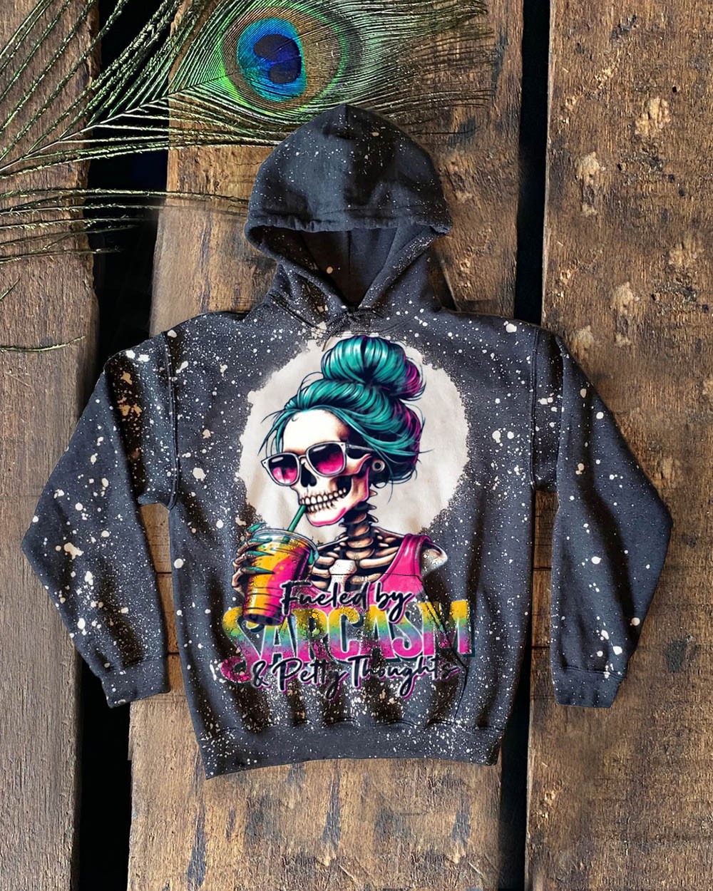 Sweat à capuche vintage alimenté par le sarcasme et l'ironie pour les idées cadeaux d'Halloween
