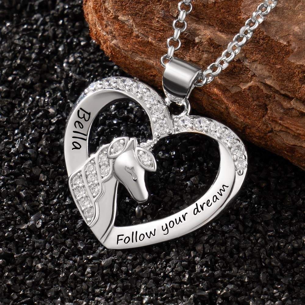 Collier personnalisé avec message secret personnalisé pour petite amie, épouse, amoureuse des chevaux