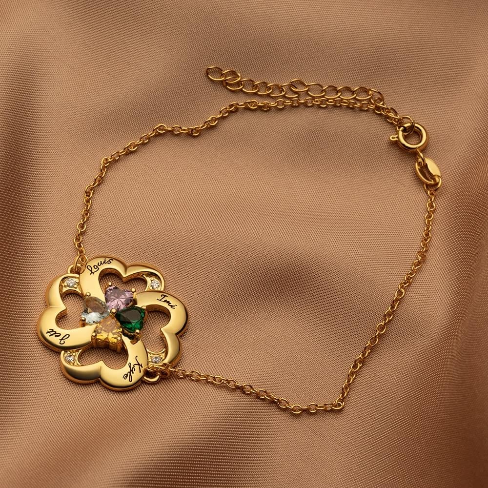 Bracelet familial personnalisé avec des prénoms et des pierres de naissance pour le cadeau de la fête des mères