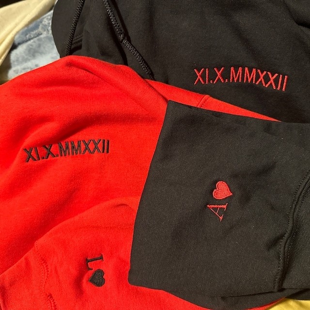 Sweat-shirt personnalisé en chiffres romains brodé Cadeau d’anniversaire pour la Saint-Valentin pour couple