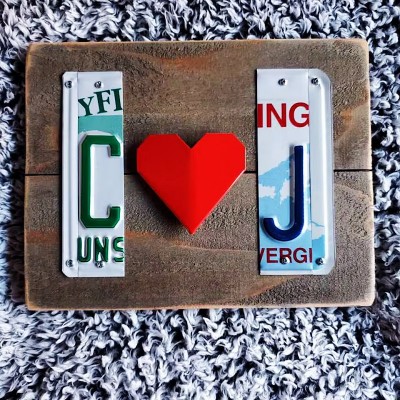 Panneau de plaque d’immatriculation de couple personnalisé avec des initiales pour le cadeau d’anniversaire de la Saint-Valentin