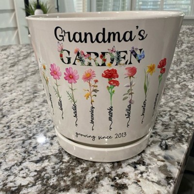 Pot de fleurs de naissance personnalisé du jardin de grand-mère avec le nom des petits-enfants pour les idées de cadeaux de Noël