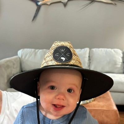 Chapeau de soleil personnalisé en paille de plage avec patch de nom
