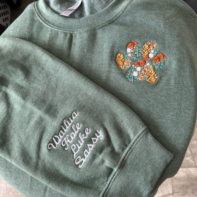 Sweat-shirt à imprimé de patte florale brodé personnalisé pour cadeau pour amoureux des animaux de compagnie, maman de chien