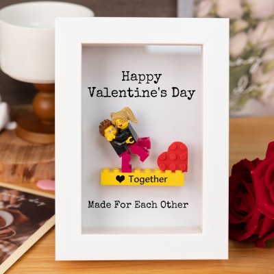 Cadre à Figurines Miniatures de Couple Personnalisées avec Prénoms à Elle et Lui Cadeau pour la Saint-Valentin