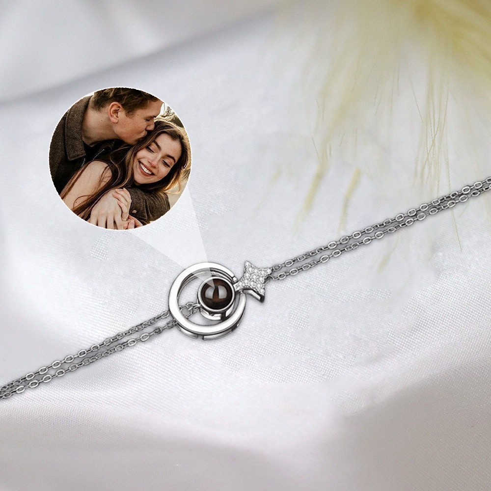 Personalized Heart Projection Bracelet With Photo Inside For Valentine's Day Gifts
