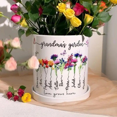 Personalized Mama's Garden Outdoor Flower Pot With kids Name and Birth Flower For Mother's Day
