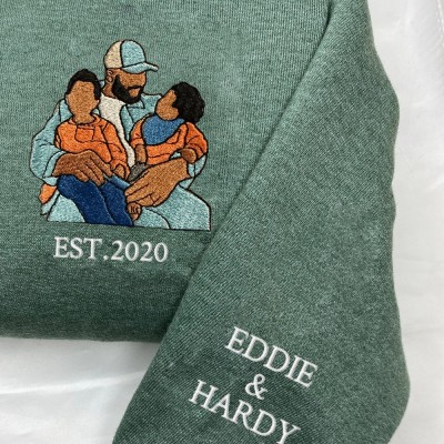 Custom Embroidered Dad Sweatshirt With Photo and Kids Name On Sleeve For Father's Day Gift