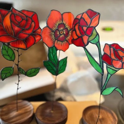 Personalized Birth Month Flower Garden Plant Stake For Mom or Grandma Gift